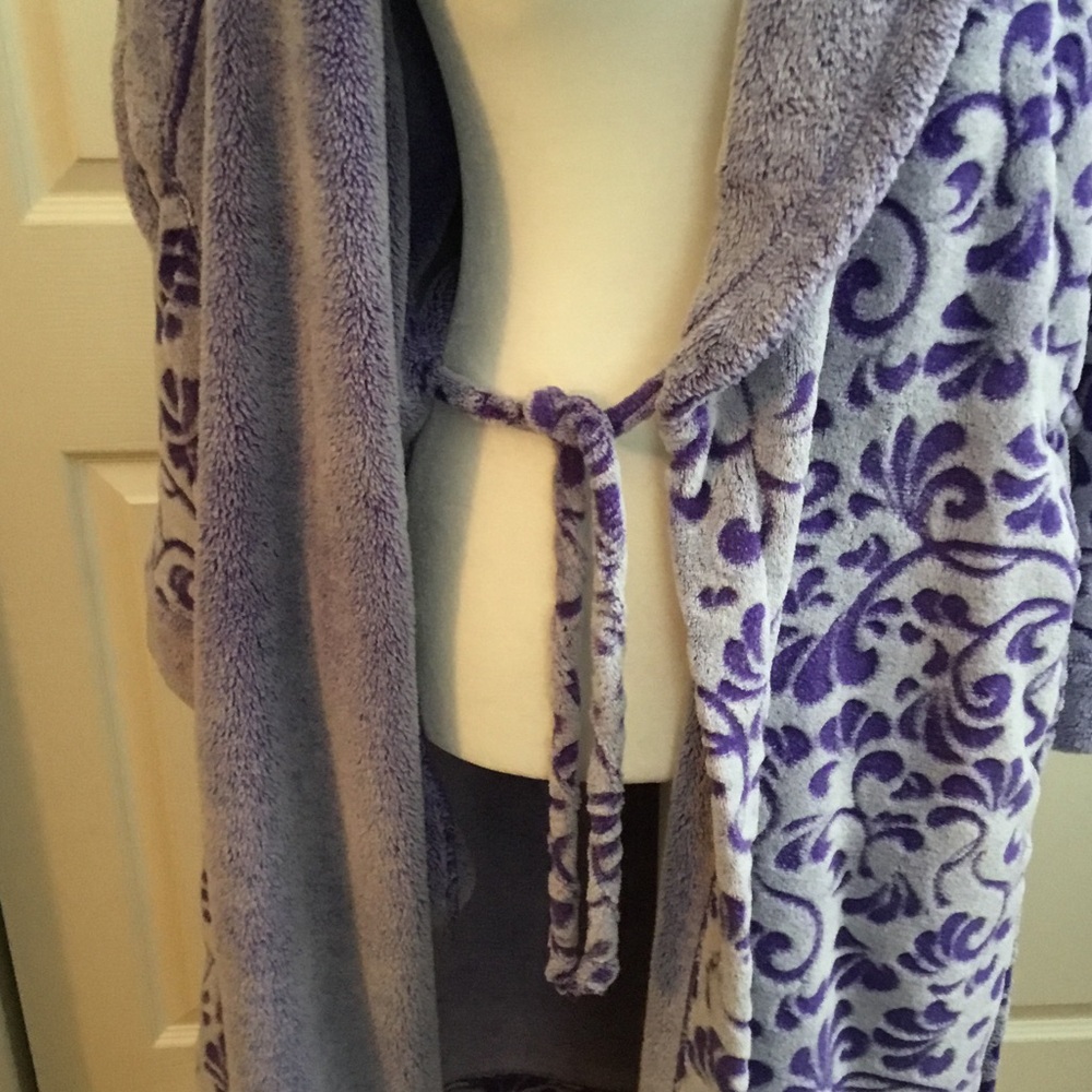 Purple Floral Loungewear Gothvibe Women's Robe Size L - Picture 8 of 9